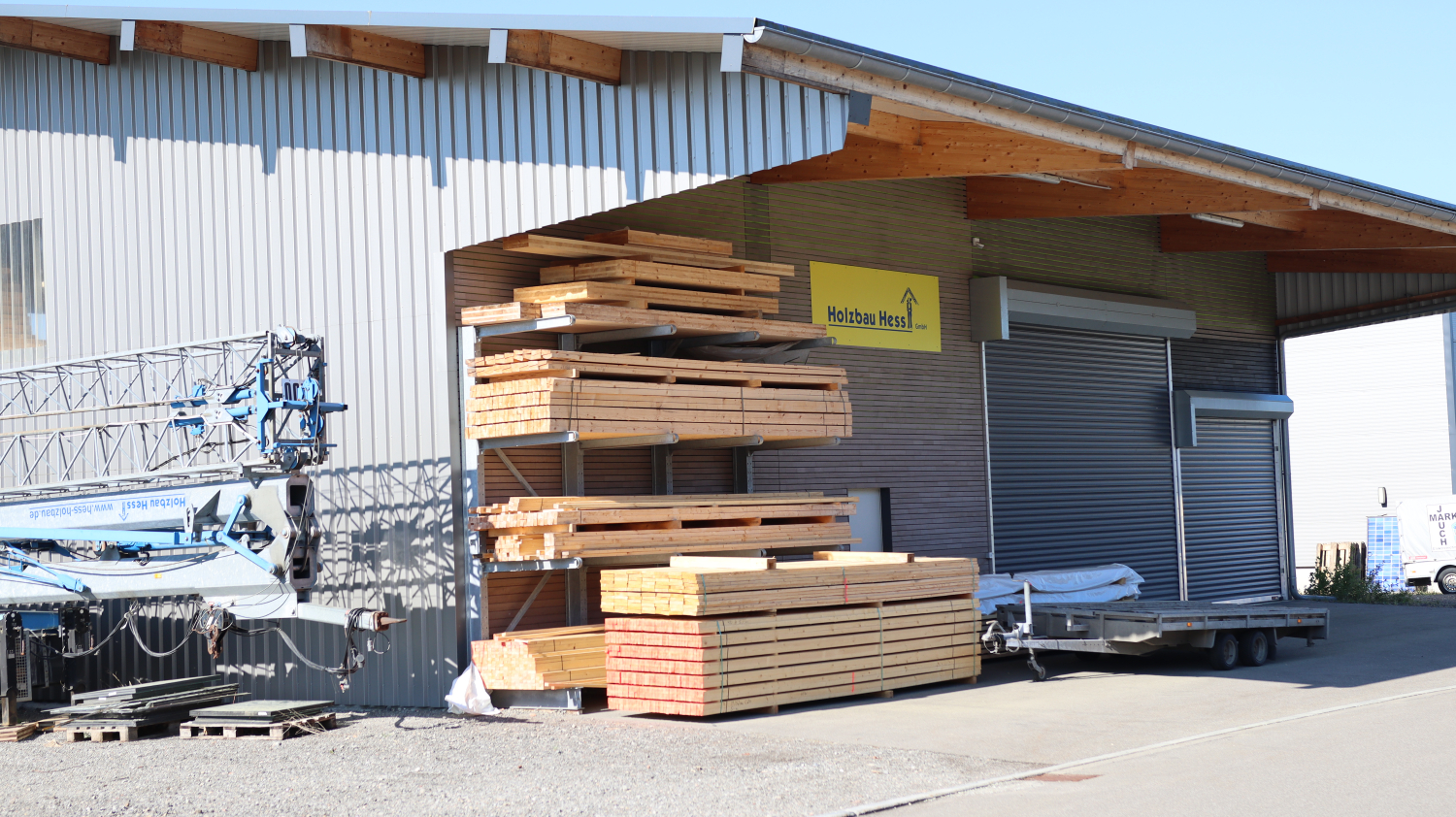 Holzbau Hess – Werkstatt und Holzlager